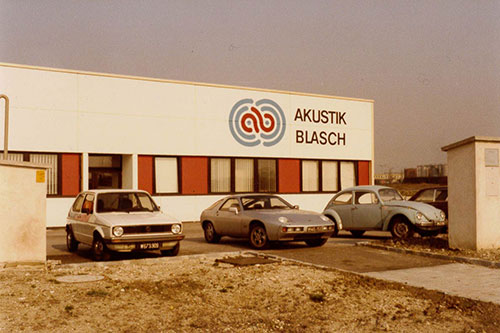 Bild 1981 Eröffnung des neuen Firmensitzes in Wr. Neudorf